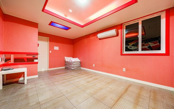 Imagen de la habitación del Hotel Tongyeong Two. Foto 16