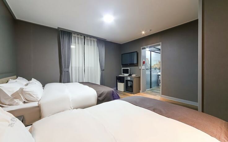 Imagen general del Hotel Tongyeong Unique THE View. Foto 11