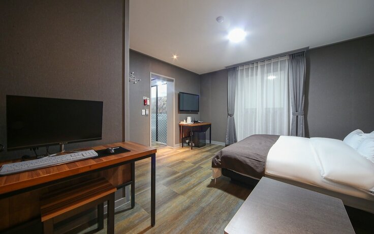 Imagen general del Hotel Tongyeong Unique THE View. Foto 12