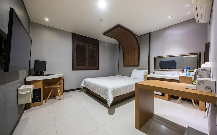 Imagen de la habitación del Hotel Tongyeong Wow. Foto 11