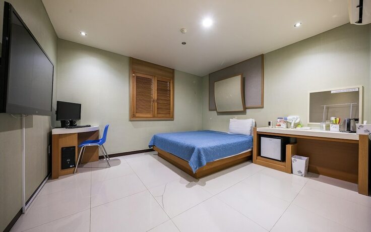 Imagen de la habitación del Hotel Tongyeong Wow. Foto 15