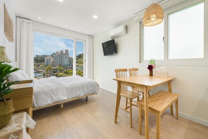 Imagen de la habitación del Hotel Tongyoung Tower Pension. Foto 6