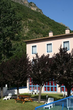 Imagen de los exteriores del Hotel Tonic, Digne les Bains. Foto 10