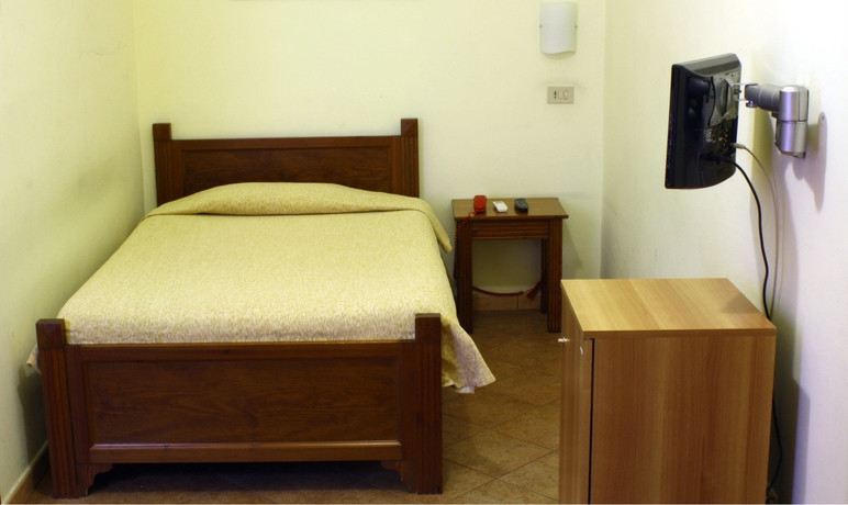 Imagen de la habitación del Hotel Tonic. Foto 4