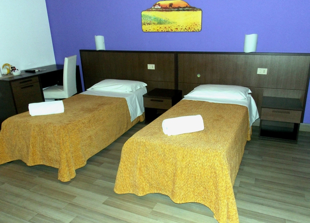 Imagen de la habitación del Hotel Tonic. Foto 12