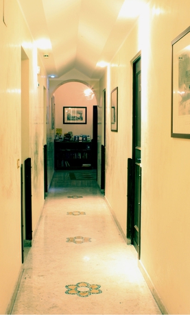 Imagen de los interiores del Hotel Tonic, Palermo. Foto 15