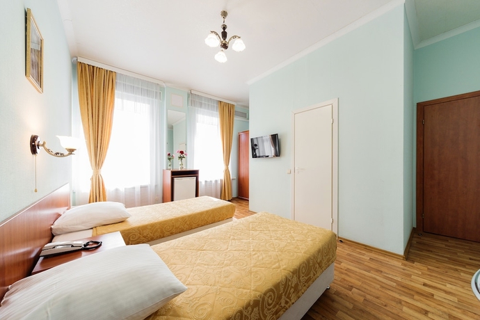 Imagen de la habitación del Hotel Tonika. Foto 16