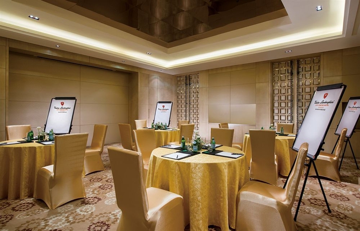 Imagen de los interiores del Hotel Tonino Lamborghini Kunshan City Center. Foto 11