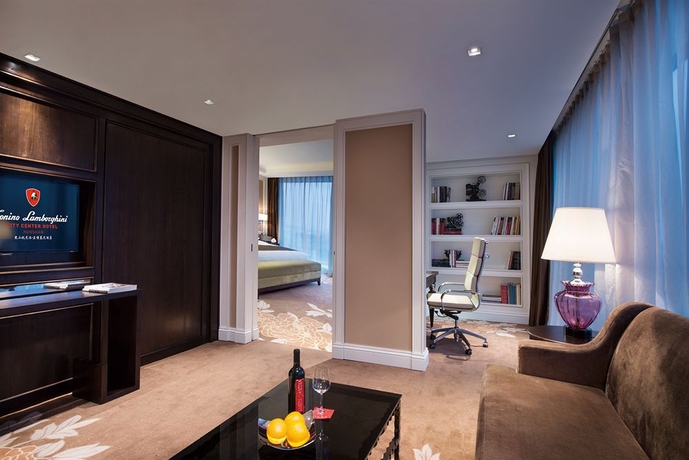 Imagen de los interiores del Hotel Tonino Lamborghini Kunshan City Center. Foto 14