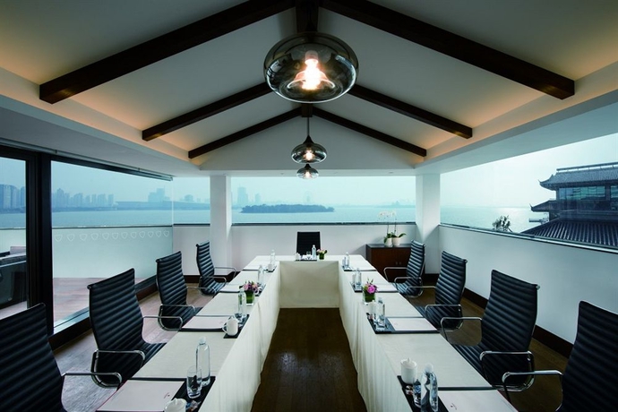 Imagen de los interiores del Hotel Tonino Lamborghini Suzhou. Foto 12