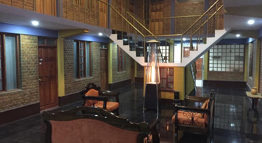 Imagen de los interiores del Hotel Tonito. Foto 8