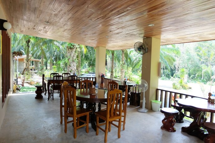 Imagen del bar/restaurante del Hotel Tonpalm Farmstay. Foto 20