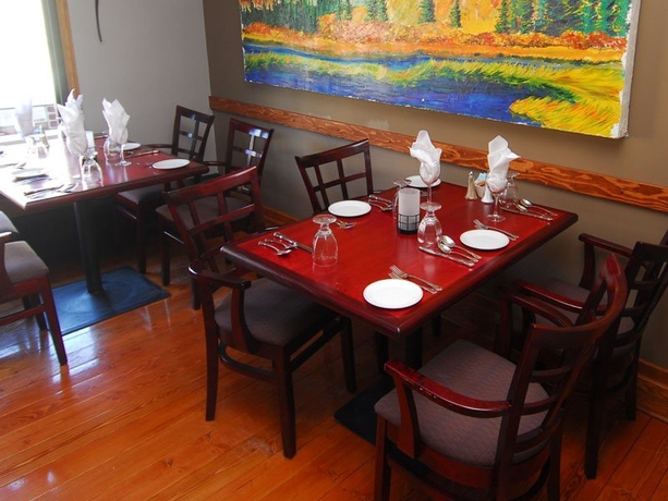 Imagen general del Hotel Tonquin Inn. Foto 7