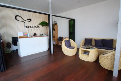 Imagen de la habitación del Hotel Tonsak Resort. Foto 2