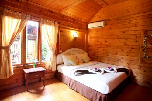 Imagen de la habitación del Hotel Tonsak Resort. Foto 10