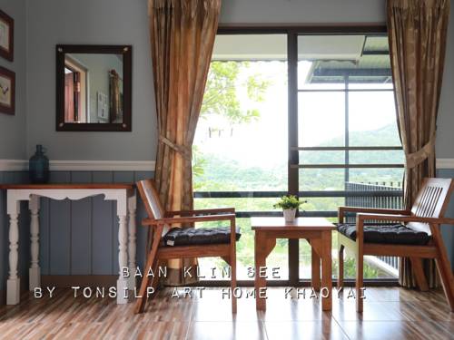 Imagen de la habitación del Hotel Tonsilp Art Home. Foto 9