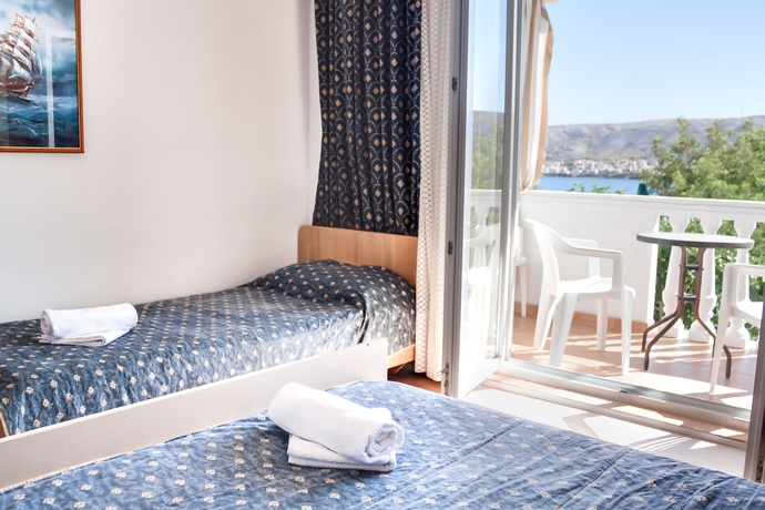 Imagen de la habitación del Hotel Tony. Foto 8