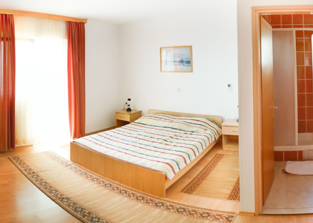 Imagen de la habitación del Hotel Tony. Foto 11