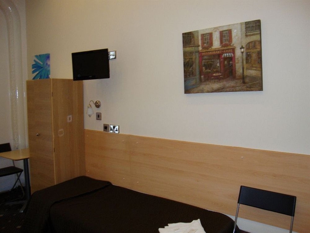 Imagen de la habitación del Hotel Tony's House. Foto 3