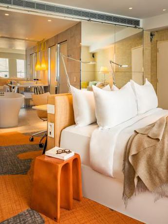 Imagen de la habitación del Hotel Too Hotel & Spa Paris - MGallery Collection. Foto 13