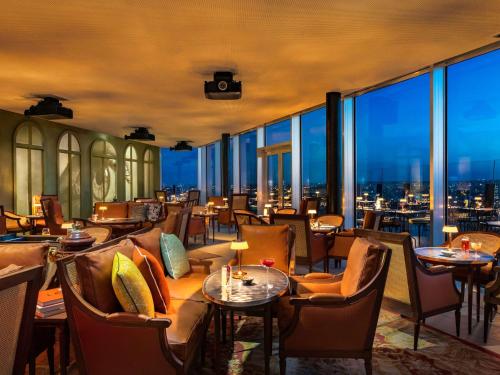 Imagen del bar/restaurante del Hotel Too Hotel & Spa Paris - MGallery Collection. Foto 8