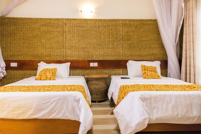 Imagen de la habitación del Hotel Tooro Fairway. Foto 6