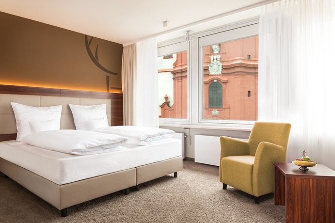 Imagen de los interiores del Hotel Top Cityline Platzhirsch Fulda. Foto 14