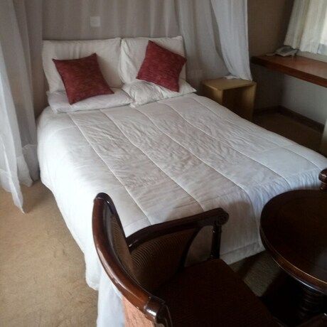 Imagen de la habitación del Hotel Top Cliff. Foto 20