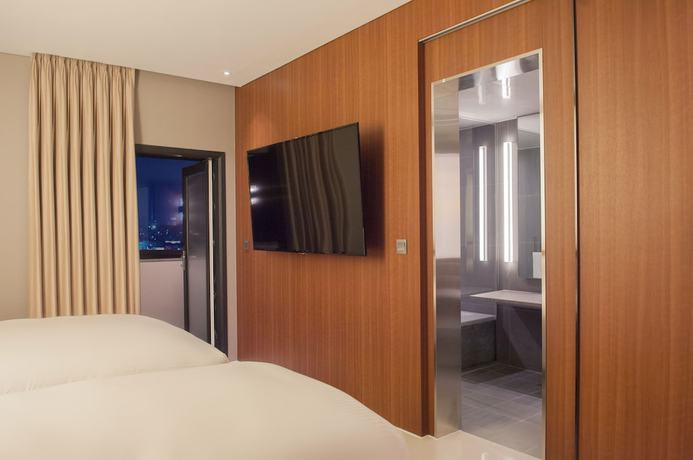 Imagen de la habitación del Hotel Top Cloud Cheonan. Foto 12