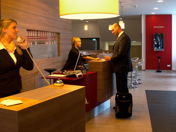 Imagen de los interiores del Hotel Top Esplanade Dortmund. Foto 18