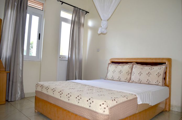 Imagen de la habitación del Hotel Top Five. Foto 13