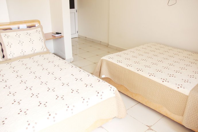 Imagen de la habitación del Hotel Top Five. Foto 15