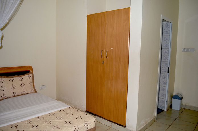 Imagen de la habitación del Hotel Top Five. Foto 17