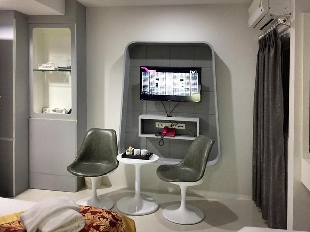 Imagen de los interiores del Hotel Top High Airport Link. Foto 18