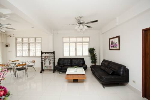 Imagen de la habitación del Hotel Top Hostel Mansion. Foto 8
