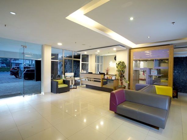Imagen de los interiores del Hotel Top Malioboro. Foto 12