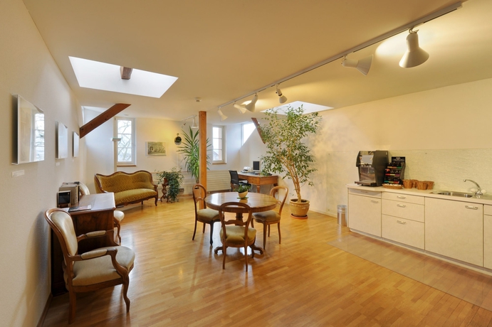 Imagen de los interiores del Hotel Top Odelya Basel. Foto 16