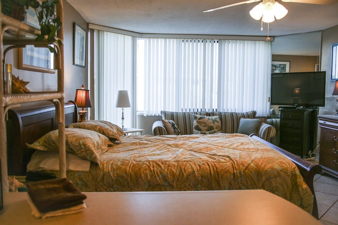 Imagen de la habitación del Hotel Top Of The Gulf By Emerald View Resorts. Foto 5