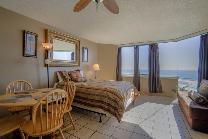 Imagen de la habitación del Hotel Top Of The Gulf By Emerald View Resorts. Foto 12