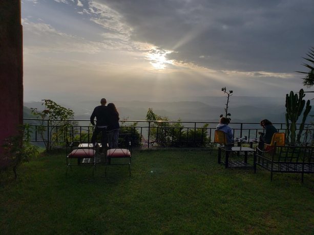 Imagen de los exteriores del Hotel Top Twelve. Foto 16