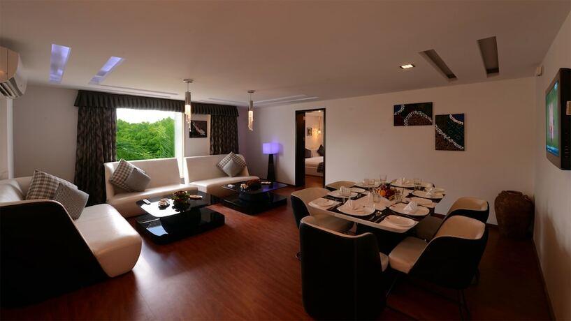 Imagen de la habitación del Hotel Top3 Lords Resort Bhavnagar. Foto 16