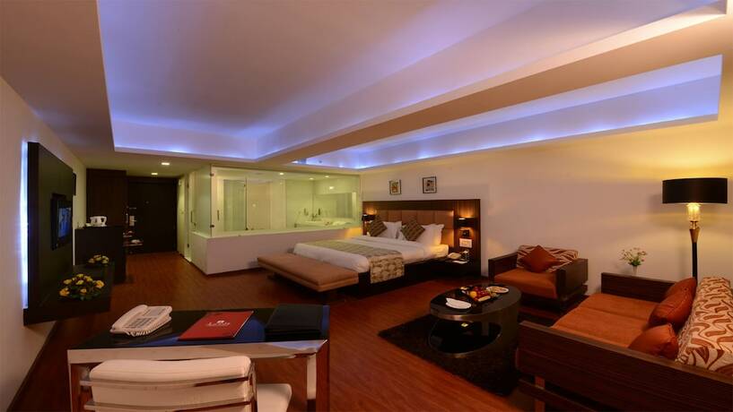 Imagen de la habitación del Hotel Top3 Lords Resort Bhavnagar. Foto 18