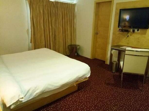 Imagen general del Hotel Top3 Lords Resort Bhavnagar. Foto 11