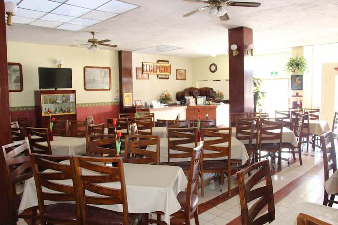 Imagen general del Hotel Topacio. Foto 1