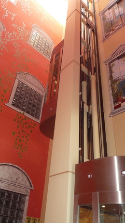 Imagen de los interiores del Hotel Topacio. Foto 14