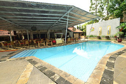 Imagen de la piscina del Hotel Topas Gallery. Foto 15