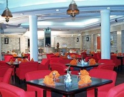 Imagen del bar/restaurante del Hotel Topas Gallery. Foto 7