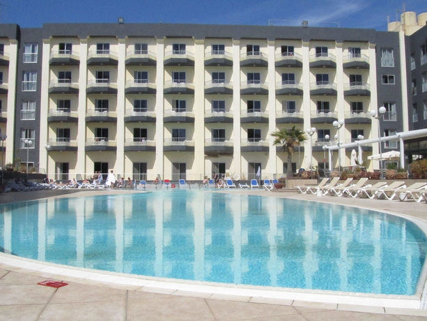 Imagen de la piscina del Hotel Topaz, Bugibba. Foto 14