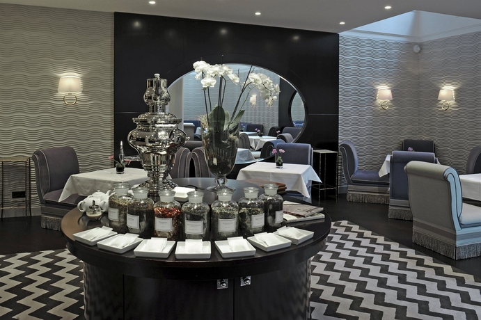 Imagen del bar/restaurante del Hotel Topazz & Lamée. Foto 5