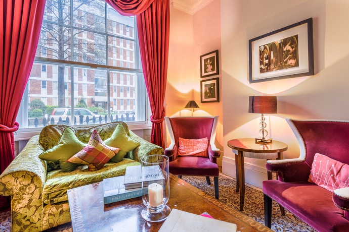 Imagen de los interiores del Hotel Tophams. Foto 13